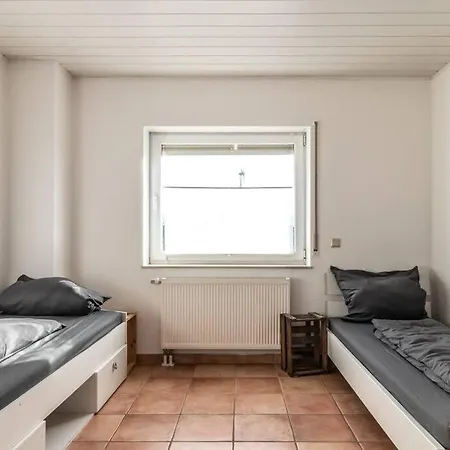 Grosses Haus Naehe Mainz *