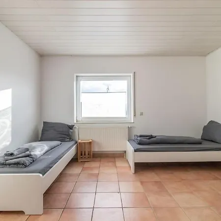 Grosses Haus Naehe Mainz
